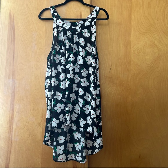 Torrid Black and White Asymmetrical Tank Top - Picture 3 of 5